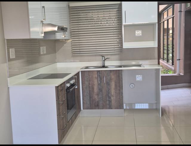 1 BEDROOM SECTIONAL TITLE FOR SALE IN UMHLANGA RIDGE